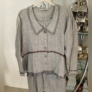 Taylor G Gray Textured top  and pant Set linen.